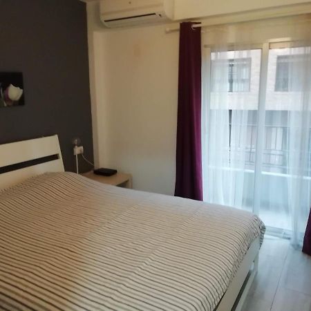 La Casa dei Fiori Appartamento Valenza Esterno foto
